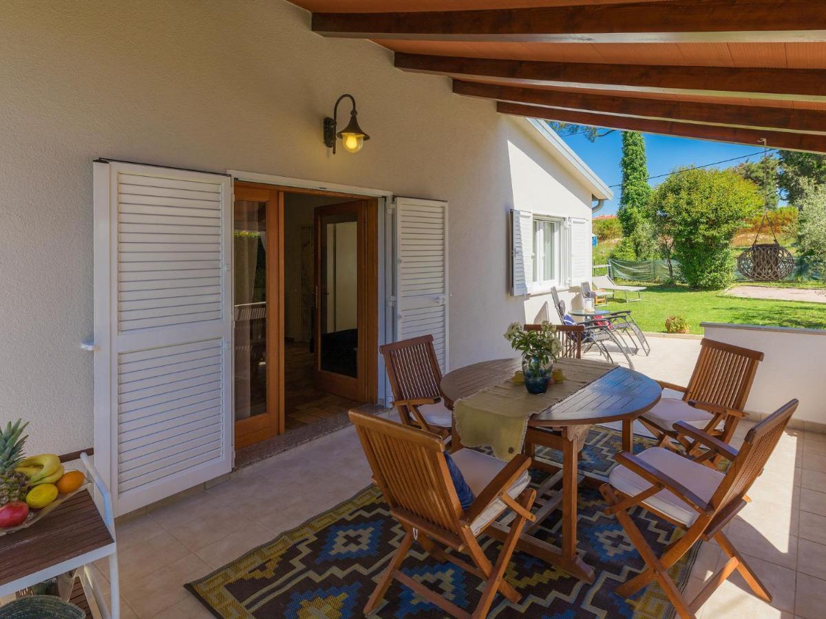 אומאג Holiday Home Punta By Interhome מראה חיצוני תמונה